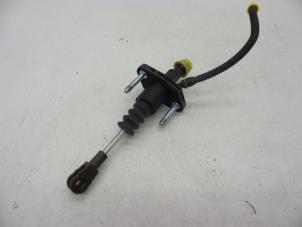 Gebruikte Koppeling Hoofd Cilinder Opel Astra G (F08/48) 1.6 Prijs € 25,00 Margeregeling aangeboden door Auto Demontage Elferink B.V.