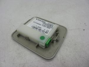 Gebruikte Alarm relais Volvo S60 I (RS/HV) 2.4 D5 20V Prijs € 25,00 Margeregeling aangeboden door Auto Demontage Elferink B.V.