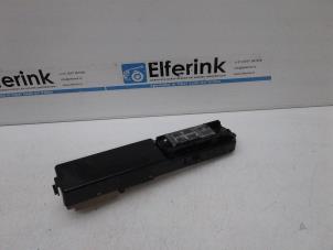 Gebruikte Raam schakelaar elektrisch Saab 9-3 II (YS3F) 1.8t 16V Prijs € 25,00 Margeregeling aangeboden door Auto Demontage Elferink B.V.