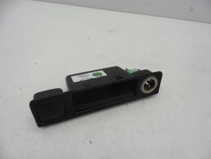 Gebruikte Middenconsoles Saab 9-5 (YS3E) 2.0t 16V Prijs € 25,00 Margeregeling aangeboden door Auto Demontage Elferink B.V.