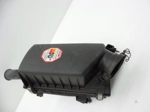 Gebruikte Luchtfilterhuis Saab 9-3 I (YS3D) 2.0,S 16V Prijs € 25,00 Margeregeling aangeboden door Auto Demontage Elferink B.V.