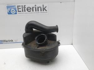 Gebruikte Luchtfilterhuis Saab 900 I 2.0 i 16V Prijs € 25,00 Margeregeling aangeboden door Auto Demontage Elferink B.V.