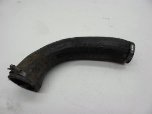 Gebruikte Intercooler Slang Volvo V70 (BW) 2.0 D3 20V Prijs € 25,00 Margeregeling aangeboden door Auto Demontage Elferink B.V.