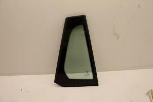Gebruikte Driehoeks Ruit rechts-achter Saab 9-3 Sport Estate (YS3F) 1.9 TiD Prijs € 25,00 Margeregeling aangeboden door Auto Demontage Elferink B.V.