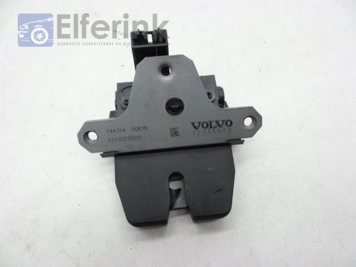Tailgate lock mechanism Volvo V40