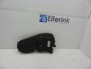 Gebruikte Distributiedeksel Opel Insignia Sports Tourer 2.0 CDTI 16V 160 Ecotec 4x4 Prijs € 40,00 Margeregeling aangeboden door Auto Demontage Elferink B.V.