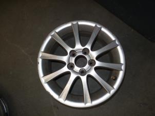Gebruikte Velg Saab 9-5 Estate (YS3E) 1.9 TiD 16V Prijs € 50,00 Margeregeling aangeboden door Auto Demontage Elferink B.V.