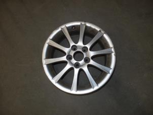 Gebruikte Velg Saab 9-5 Estate (YS3E) 1.9 TiD 16V Prijs € 50,00 Margeregeling aangeboden door Auto Demontage Elferink B.V.