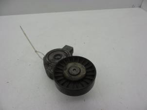 Gebruikte Spanner multiriem Saab 9-5 Estate (YS3E) 2.3t 16V Prijs € 25,00 Margeregeling aangeboden door Auto Demontage Elferink B.V.