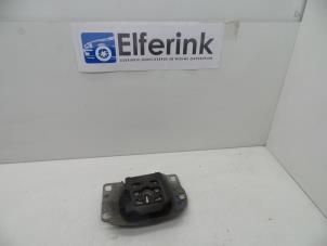 Gebruikte Motorsteun Volvo V40 (MV) 1.6 D2 Prijs € 25,00 Margeregeling aangeboden door Auto Demontage Elferink B.V.