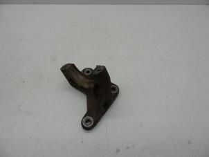 Gebruikte Motorrubber Volvo V50 (MW) 2.4i 20V Prijs € 25,00 Margeregeling aangeboden door Auto Demontage Elferink B.V.