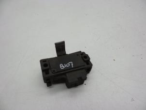 Gebruikte Map Sensor (inlaatspruitstuk) Opel Astra G (F08/48) 1.6 16V Prijs € 25,00 Margeregeling aangeboden door Auto Demontage Elferink B.V.
