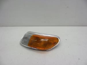 Gebruikte Pinker rechts Saab 99 Prijs € 40,00 Margeregeling aangeboden door Auto Demontage Elferink B.V.