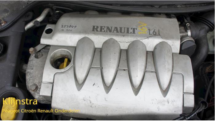 Motor van een Renault Megane II Grandtour (KM) 1.6 16V 2004