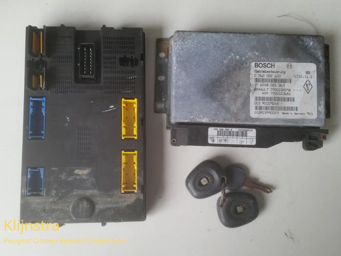 Gebruikte Computer Motormanagement Renault Espace (JE) 3.0i V6 24V Kat. Prijs € 100,00 Margeregeling aangeboden door Fa. Klijnstra & Zn. VOF