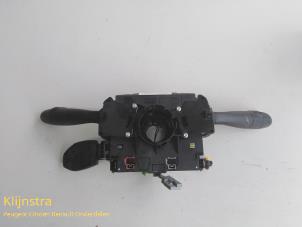 Gebruikte Combischakelaar Stuurkolom Peugeot 207 Prijs € 75,00 Margeregeling aangeboden door Fa. Klijnstra & Zn. VOF