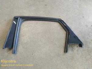 Gebruikte Afdekplaat diversen Peugeot 3008 Prijs op aanvraag aangeboden door Fa. Klijnstra & Zn. VOF