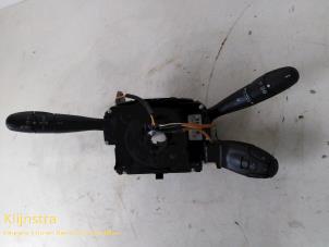 Gebruikte Licht + Raw Schakelaar Peugeot 207 Prijs € 49,00 Margeregeling aangeboden door Fa. Klijnstra & Zn. VOF