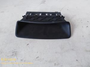 Gebruikte Display Interieur Peugeot 308 (4A/C) 1.6 VTI 16V Prijs op aanvraag aangeboden door Fa. Klijnstra & Zn. VOF