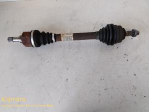 Gebruikte Aandrijfas links-voor Peugeot 3008 I (0U/HU) 1.6 VTI 16V Prijs op aanvraag aangeboden door Fa. Klijnstra & Zn. VOF