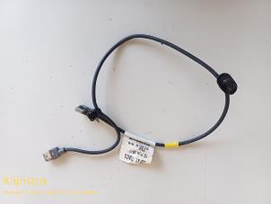 Gebruikte USB stekker Peugeot 308 Prijs op aanvraag aangeboden door Fa. Klijnstra & Zn. VOF