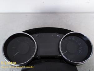 Gebruikte Kilometerteller KM Peugeot 3008 Prijs op aanvraag aangeboden door Fa. Klijnstra & Zn. VOF