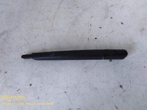 Gebruikte Ruitenwisserblad Peugeot 3008 I (0U/HU) 1.6 VTI 16V Prijs op aanvraag aangeboden door Fa. Klijnstra & Zn. VOF