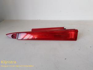 Gebruikte Achterklep reflector links Citroen C4 Berline (LC) 2.0 HDi 16V 138 Prijs op aanvraag aangeboden door Fa. Klijnstra & Zn. VOF