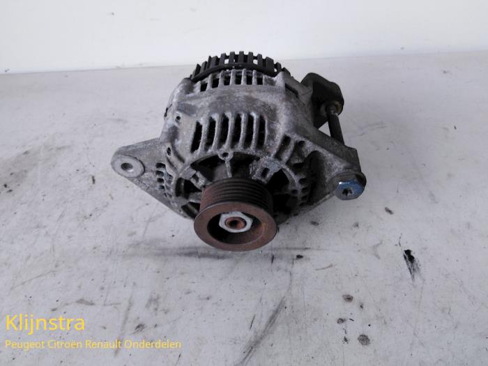 Gebruikte Dynamo Peugeot 405 II Break (4E) 1.6 GRi,SRi Prijs op aanvraag aangeboden door Fa. Klijnstra & Zn. VOF