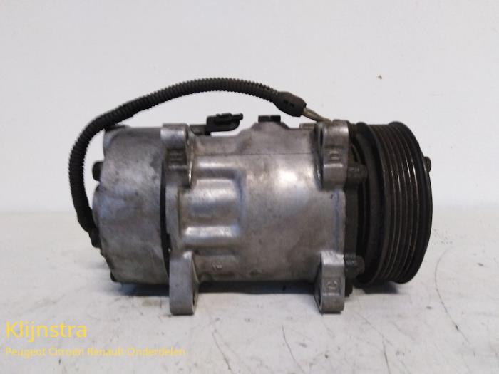 Gebruikte Pomp Airco Peugeot 505 (551A) 2.0 GL,GR,SR,SX Prijs op aanvraag aangeboden door Fa. Klijnstra & Zn. VOF