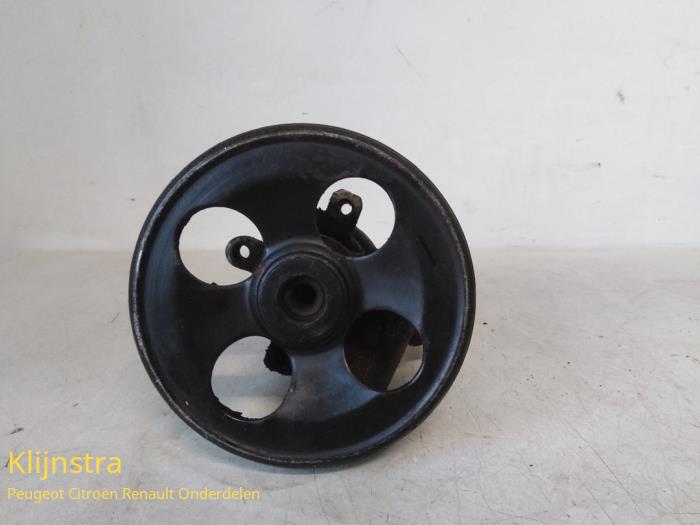 Gebruikte Pomp Servo Peugeot 306 Break (7E) 1.9 DT Prijs op aanvraag aangeboden door Fa. Klijnstra & Zn. VOF
