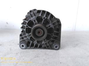 Gebruikte Dynamo Renault Laguna II (BG) 2.0 16V Prijs op aanvraag aangeboden door Fa. Klijnstra & Zn. VOF