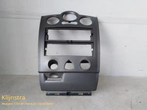 Gebruikte Dashboard deel Renault Megane II (BM/CM) 1.5 dCi 80 Prijs € 25,00 Margeregeling aangeboden door Fa. Klijnstra & Zn. VOF