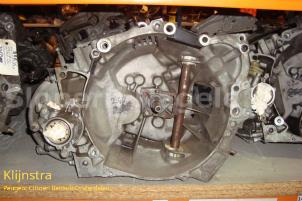 Gebruikte Versnellingsbak Peugeot 406 Break (8E/F) 1.8 16V Prijs op aanvraag aangeboden door Fa. Klijnstra & Zn. VOF