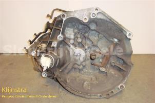 Gebruikte Versnellingsbak Peugeot 106 II 1.4 XN,XR,XS,XT Prijs op aanvraag aangeboden door Fa. Klijnstra & Zn. VOF