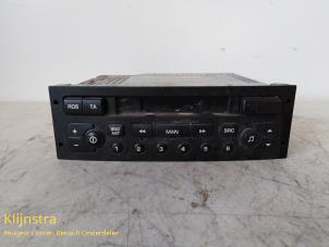 Gebruikte Radio/Cassette Peugeot 206 SW (2E/K) 2.0 GTi 16V Prijs op aanvraag aangeboden door Fa. Klijnstra & Zn. VOF