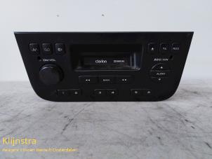 Gebruikte Radio/Cassette Peugeot 406 Break (8E/F) 2.2 HDi 16V FAP Prijs € 50,00 Margeregeling aangeboden door Fa. Klijnstra & Zn. VOF