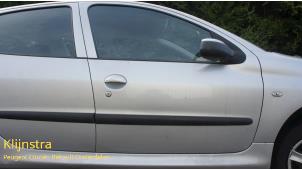 Gebruikte Portier 4Deurs rechts-voor Peugeot 206 (2B) 1.4 Prijs € 99,00 Margeregeling aangeboden door Fa. Klijnstra & Zn. VOF