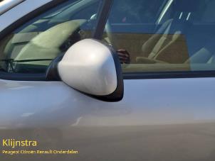 Gebruikte Spiegel Buiten links Peugeot 307 Break (3E) 1.6 16V Prijs € 40,00 Margeregeling aangeboden door Fa. Klijnstra & Zn. VOF