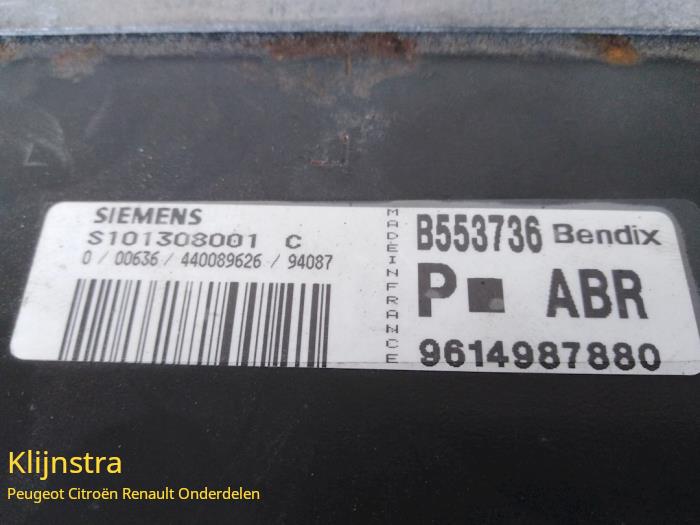 ABS Computer van een Peugeot 106 I 1.4 XSi 1993