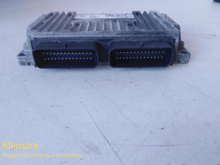 Computer Automatische Bak van een Peugeot 307 SW (3H) 2.0 16V 2003