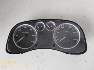 Gebruikte Kilometerteller KM Peugeot 307 SW (3H) 1.6 HDiF 110 16V Prijs op aanvraag aangeboden door Fa. Klijnstra & Zn. VOF