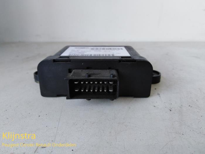 Gebruikte Computer Inspuit Peugeot 406 Coupé (8C) 2.2 HDI 16V FAP Prijs op aanvraag aangeboden door Fa. Klijnstra & Zn. VOF