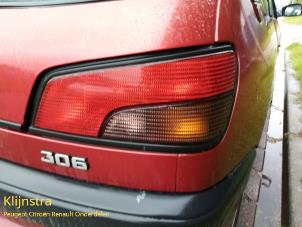 Gebruikte Achterlicht rechts Peugeot 306 (7A/C/S) 1.8i XT,ST Prijs op aanvraag aangeboden door Fa. Klijnstra & Zn. VOF