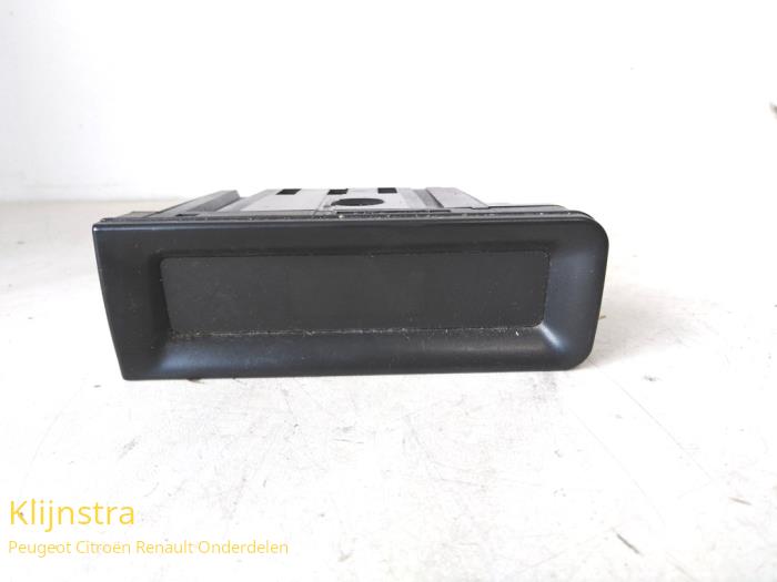 Gebruikte Display Interieur Peugeot 406 (8B) 2.0 S,SL,ST,STX 16V Prijs op aanvraag aangeboden door Fa. Klijnstra & Zn. VOF