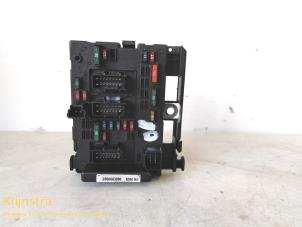 Gebruikte Zekeringkast Peugeot 307 Break (3E) 1.6 16V Prijs € 75,00 Margeregeling aangeboden door Fa. Klijnstra & Zn. VOF