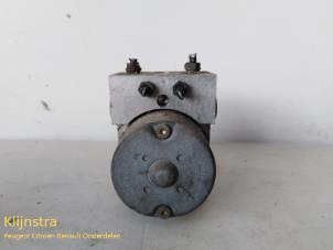 Gebruikte ABS Pomp Peugeot 306 Break (7E) 1.8i 16V Prijs € 50,00 Margeregeling aangeboden door Fa. Klijnstra & Zn. VOF