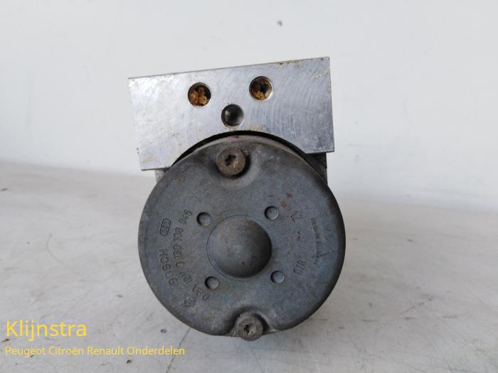 Gebruikte ABS Pomp Peugeot 306 Break (7E) 1.9 DT Prijs € 50,00 Margeregeling aangeboden door Fa. Klijnstra & Zn. VOF