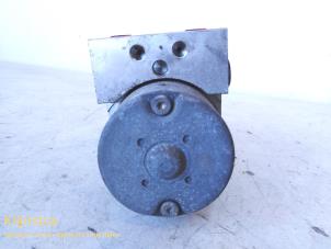 Gebruikte ABS Pomp Peugeot 406 Coupé (8C) 2.0 16V Prijs op aanvraag aangeboden door Fa. Klijnstra & Zn. VOF