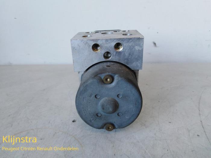 Gebruikte ABS Pomp Peugeot 406 Break (8E/F) 2.1 dT Prijs op aanvraag aangeboden door Fa. Klijnstra & Zn. VOF